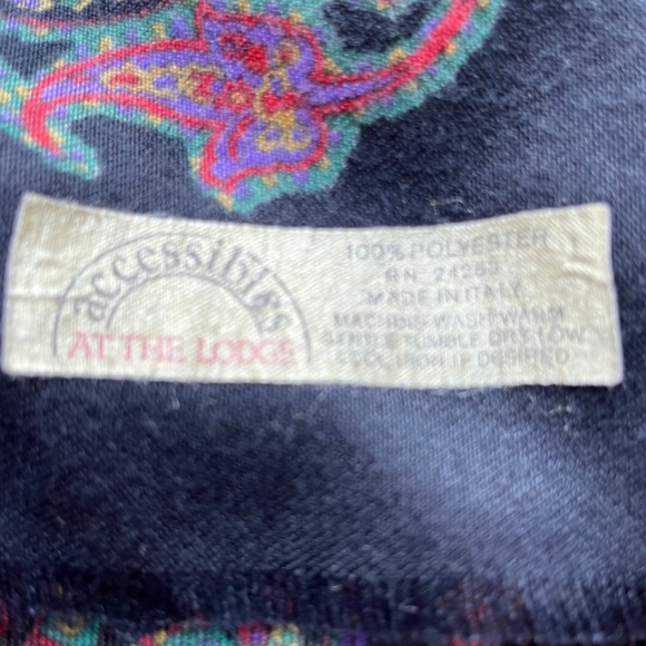 100% polyester scarf made in Italy - Picture 7 of 8